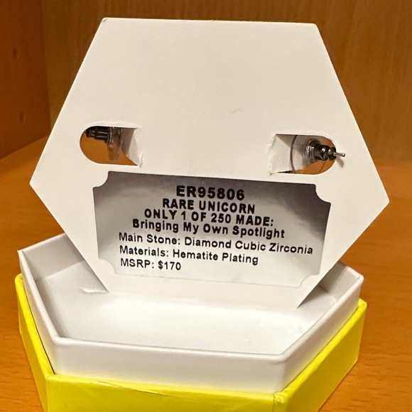 Bomb party RARE Unicorn - Elegant hematite Hoop Earrings - Picture 3 of 3